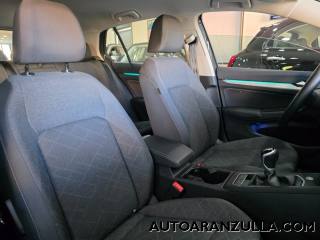 VOLKSWAGEN Golf usata, con Touch screen