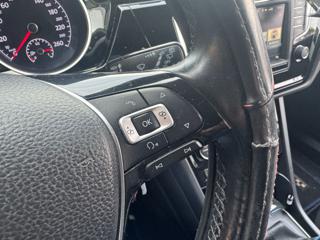 VOLKSWAGEN Touran usata, con Controllo trazione