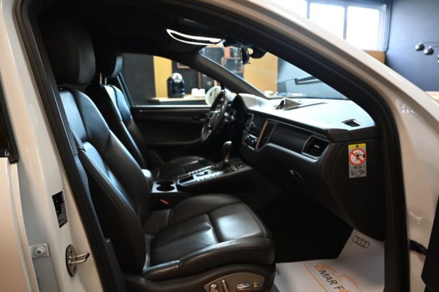 PORSCHE Macan usata 130