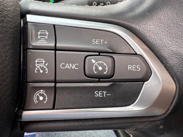 JEEP Compass usata, con Sedile posteriore sdoppiato