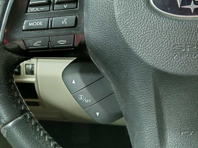 SUBARU OUTBACK usata, con Airbag testa