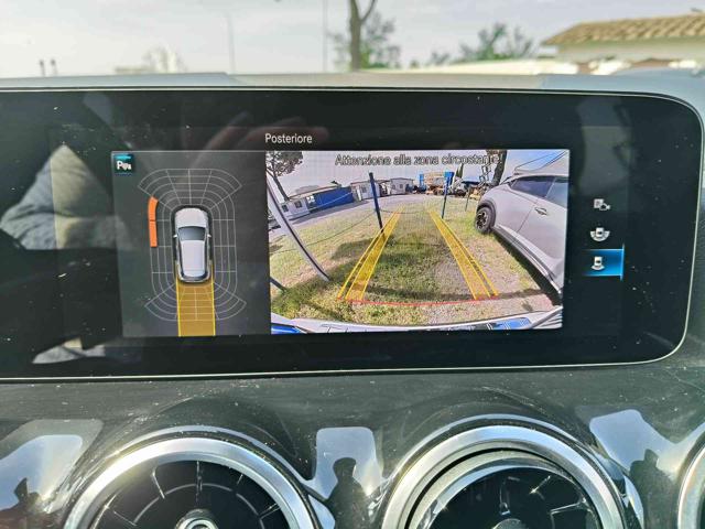 MERCEDES-BENZ GLA 180 usata, con Filtro antiparticolato
