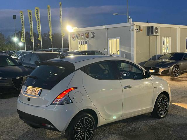 LANCIA Ypsilon usata, con Airbag testa