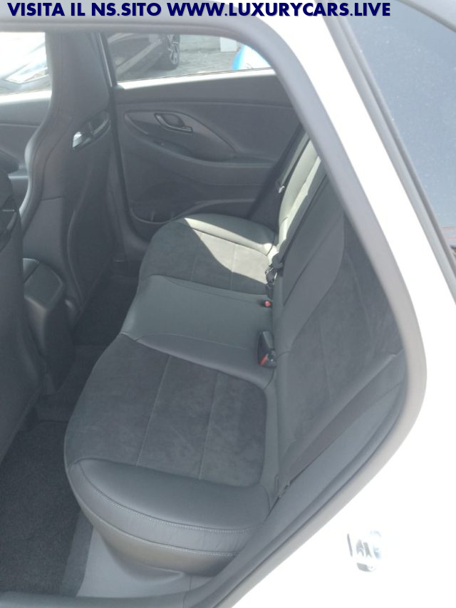 HYUNDAI i30 usata, con Leve al volante