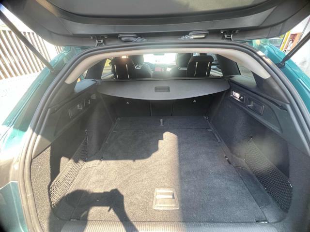 PEUGEOT 308 usata, con Fari LED