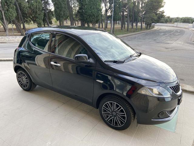 LANCIA Ypsilon usata, con Airbag laterali