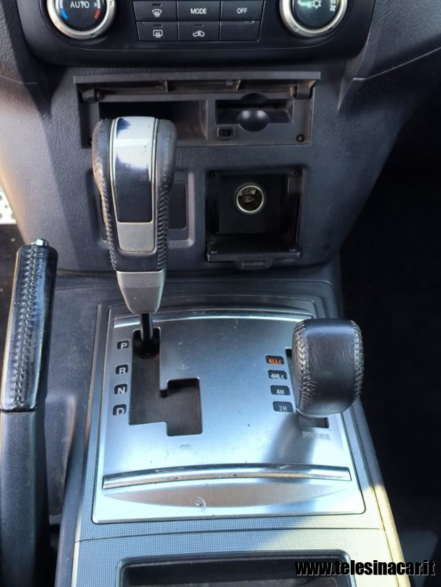 MITSUBISHI Pajero usata, con Fendinebbia