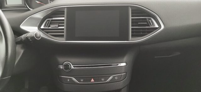 PEUGEOT 308 usata, con Cruise Control