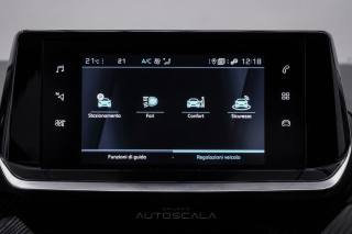 PEUGEOT 208 usata, con Touch screen