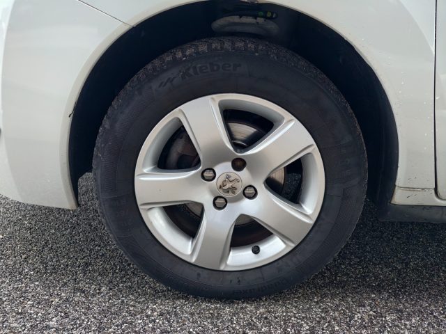 PEUGEOT 3008 usata, con Boardcomputer