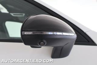 MERCEDES-BENZ GLC 300 usata, con Volante riscaldabile
