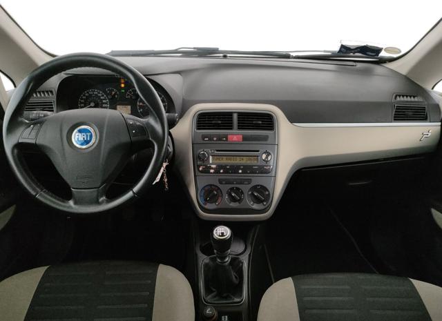 FIAT Punto usata, con Volante in pelle