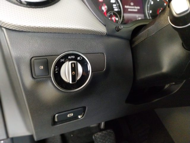 MERCEDES-BENZ B 180 usata, con Sistema di navigazione