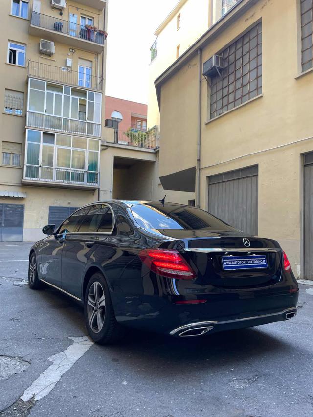 MERCEDES-BENZ E 200 usata, con Climatizzatore
