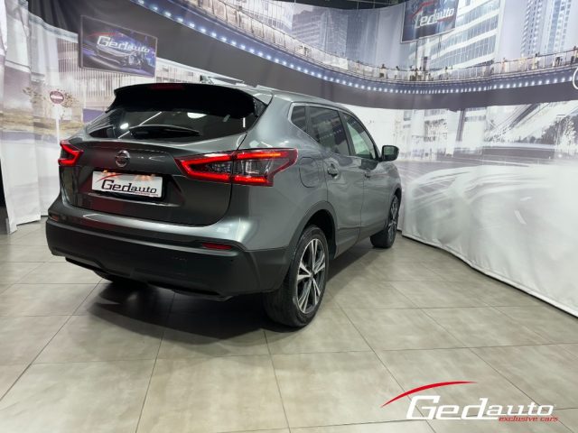 NISSAN Qashqai usata, con Autoradio