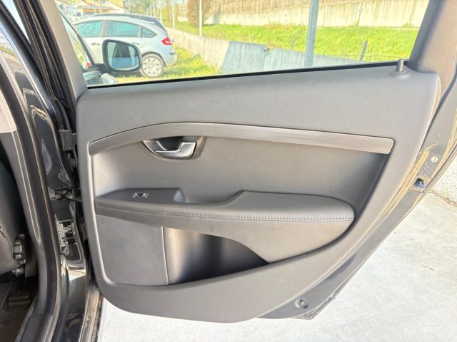 VOLVO V70 usata, con Sensori di parcheggio posteriori