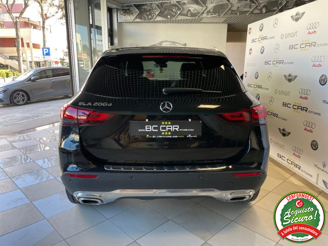 MERCEDES-BENZ GLA 200 usata, con Alzacristalli elettrici