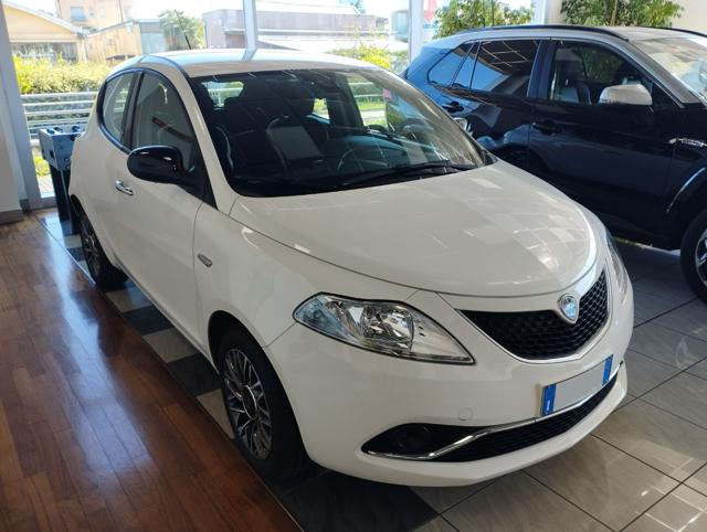 LANCIA Ypsilon usata, con Cerchi in lega