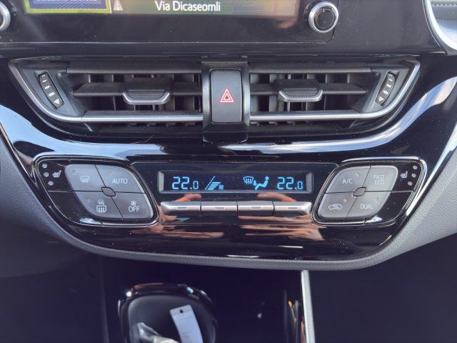 TOYOTA C-HR usata, con Autoradio digitale