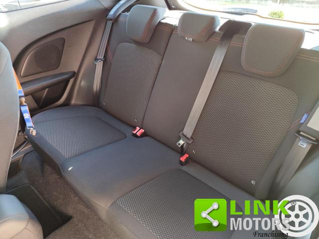 FORD Fiesta usata, con Autoradio