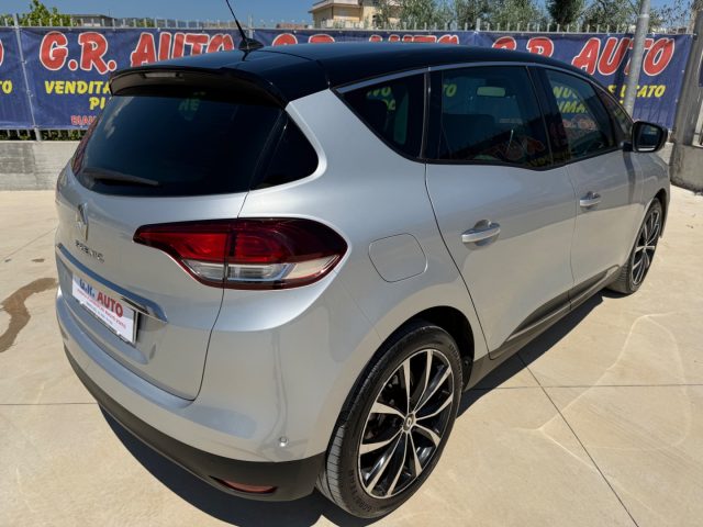 RENAULT Scenic usata 8