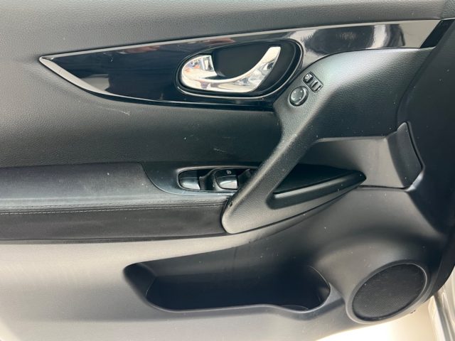 NISSAN Qashqai usata, con Volante multifunzione