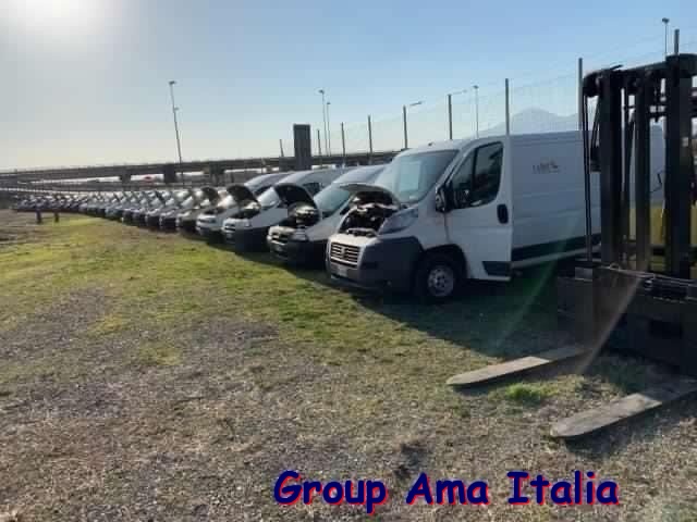 FIAT Punto usata, con Volante in pelle