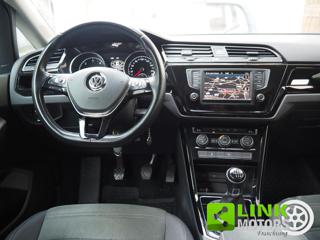 VOLKSWAGEN Touran usata, con Fendinebbia