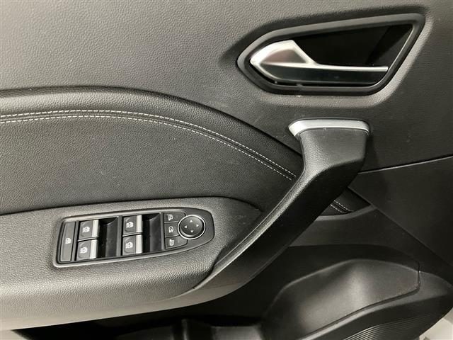 RENAULT Captur usata 28