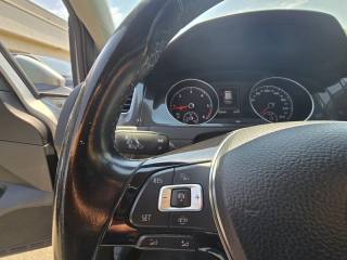 VOLKSWAGEN Golf usata, con ESP
