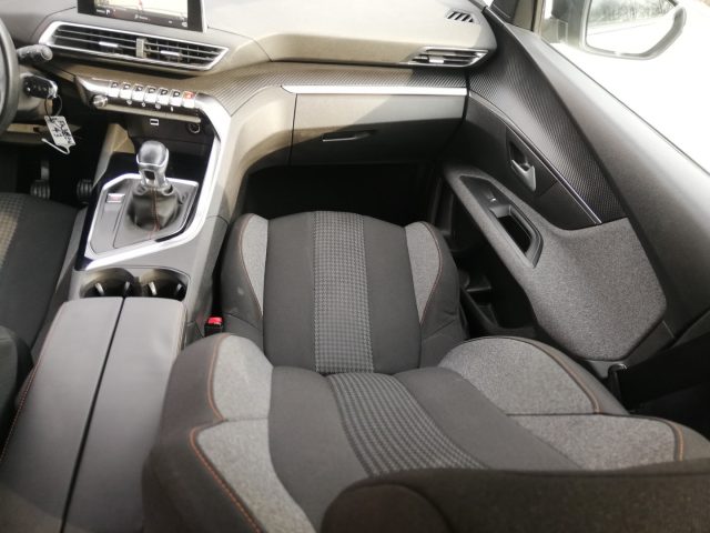 PEUGEOT 5008 usata, con Cruise Control
