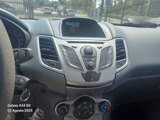 FORD Fiesta usata, con ESP