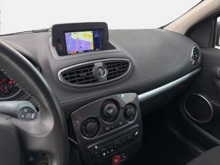 RENAULT Clio usata, con Controllo trazione