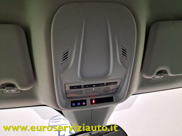 OPEL Grandland X usata, con Isofix