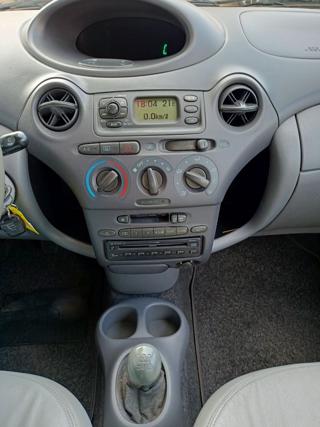 TOYOTA Yaris usata, con Immobilizzatore elettronico