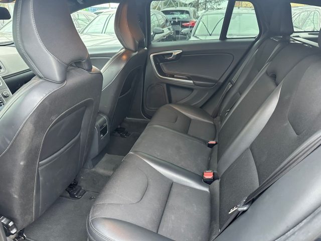 VOLVO V60 Cross Country usata, con Cerchi in lega