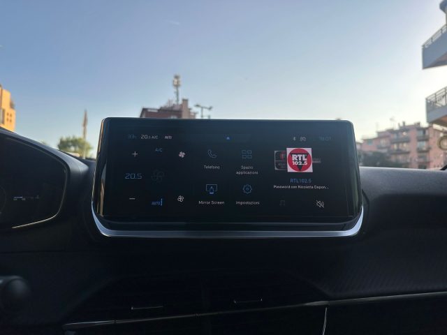 PEUGEOT 208 usata, con Touch screen