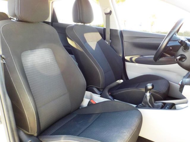 HYUNDAI i20 usata, con USB