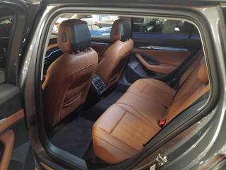 SKODA Superb usata, con Telecamera per parcheggio assistito