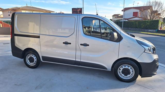 RENAULT Trafic usata, con Bluetooth