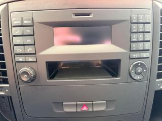MERCEDES-BENZ Vito usata, con USB