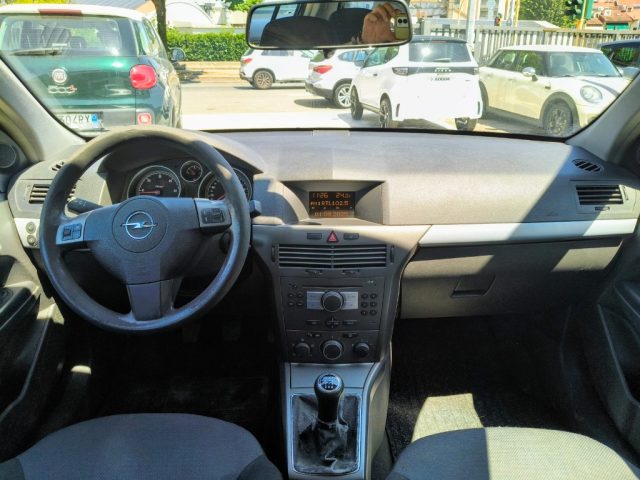 OPEL Astra usata, con Chiusura centralizzata