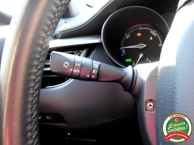 TOYOTA C-HR usata, con Fari LED