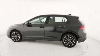 VOLKSWAGEN Golf usata, con USB