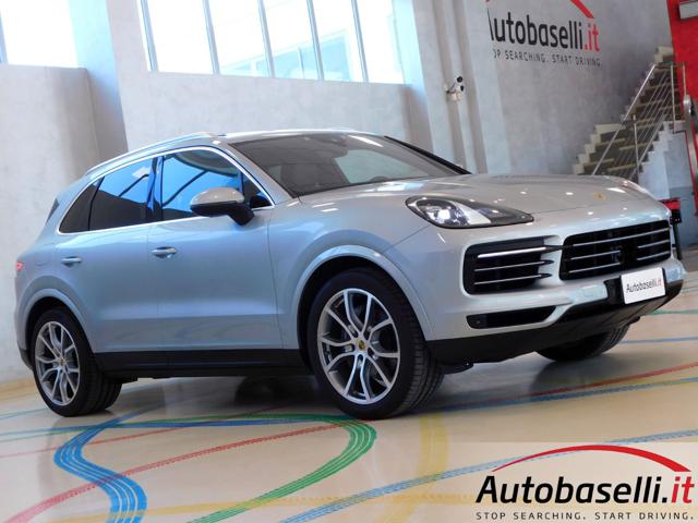 PORSCHE Cayenne usata, con USB