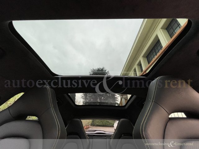 PORSCHE Panamera usata, con Sensori di parcheggio posteriori