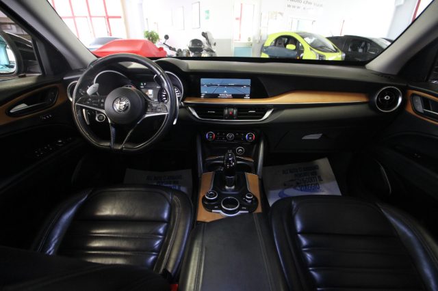 ALFA ROMEO Stelvio usata, con Controllo automatico clima