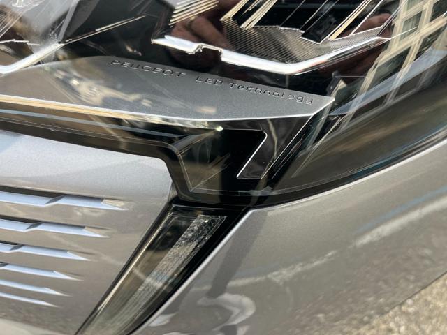 PEUGEOT 3008 usata, con Alzacristalli elettrici