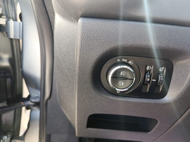 OPEL Corsa usata, con Climatizzatore