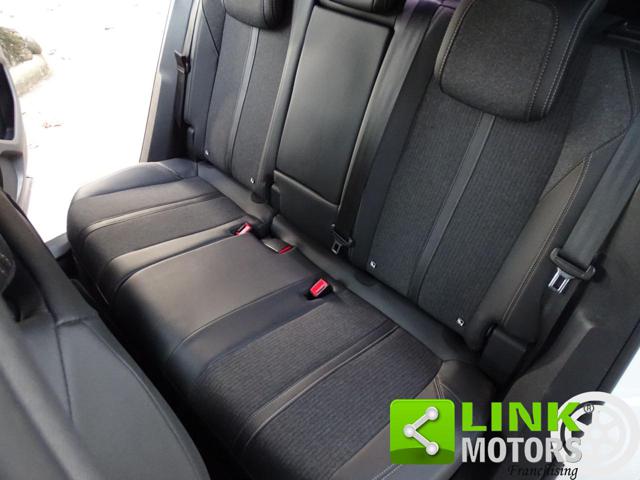 PEUGEOT 3008 usata, con Boardcomputer